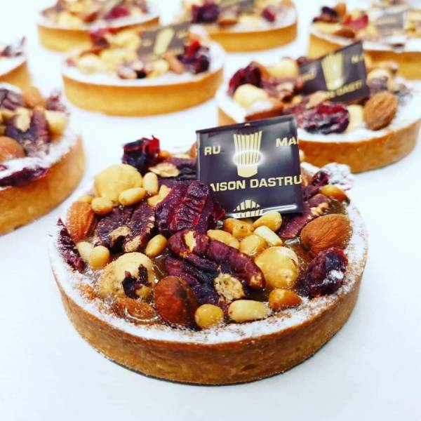 Tarte aux fruits secs et caramel tendre